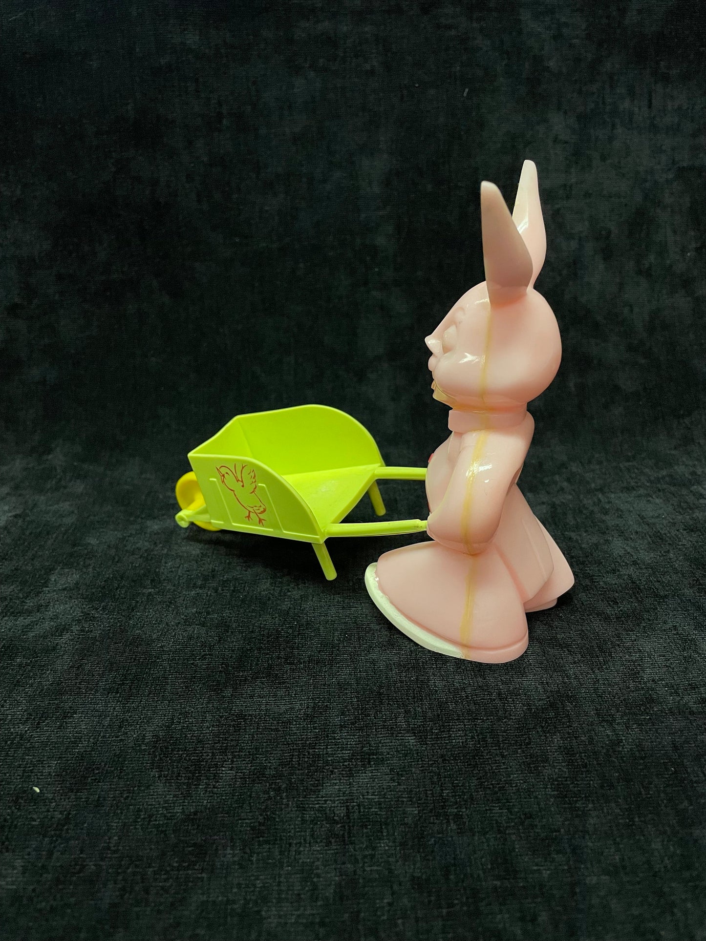 Rosbro Rosen Pink Bunny with Wheelbarrow Easter Candy Holder