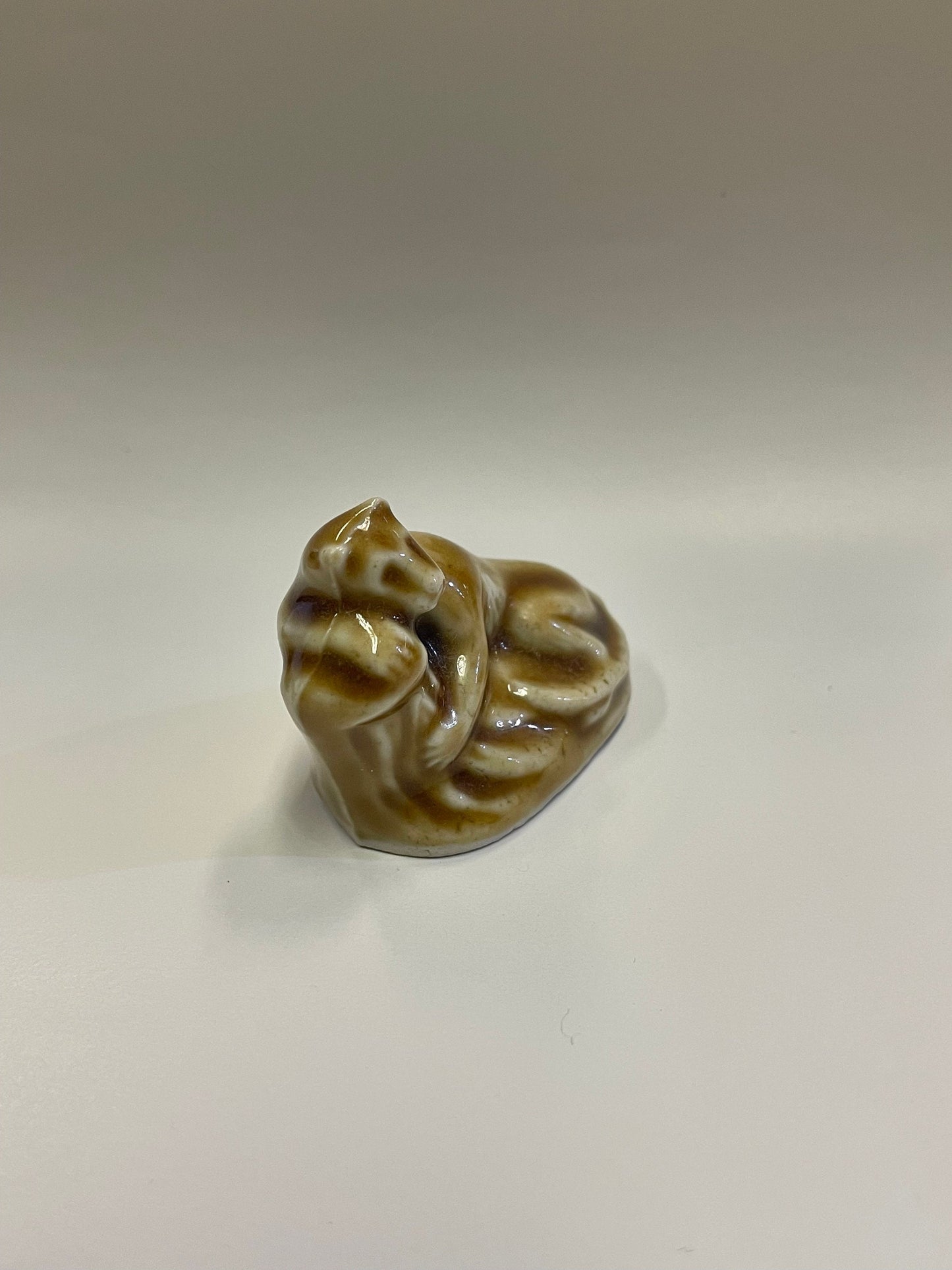 Wade Florida Panther, Red Rose Collectible - Endangered Animals Series