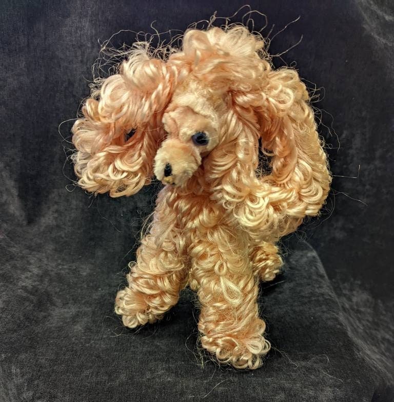 Curly Pink Chenille Poodle Pipe Cleaner Formed Vintage Toy
