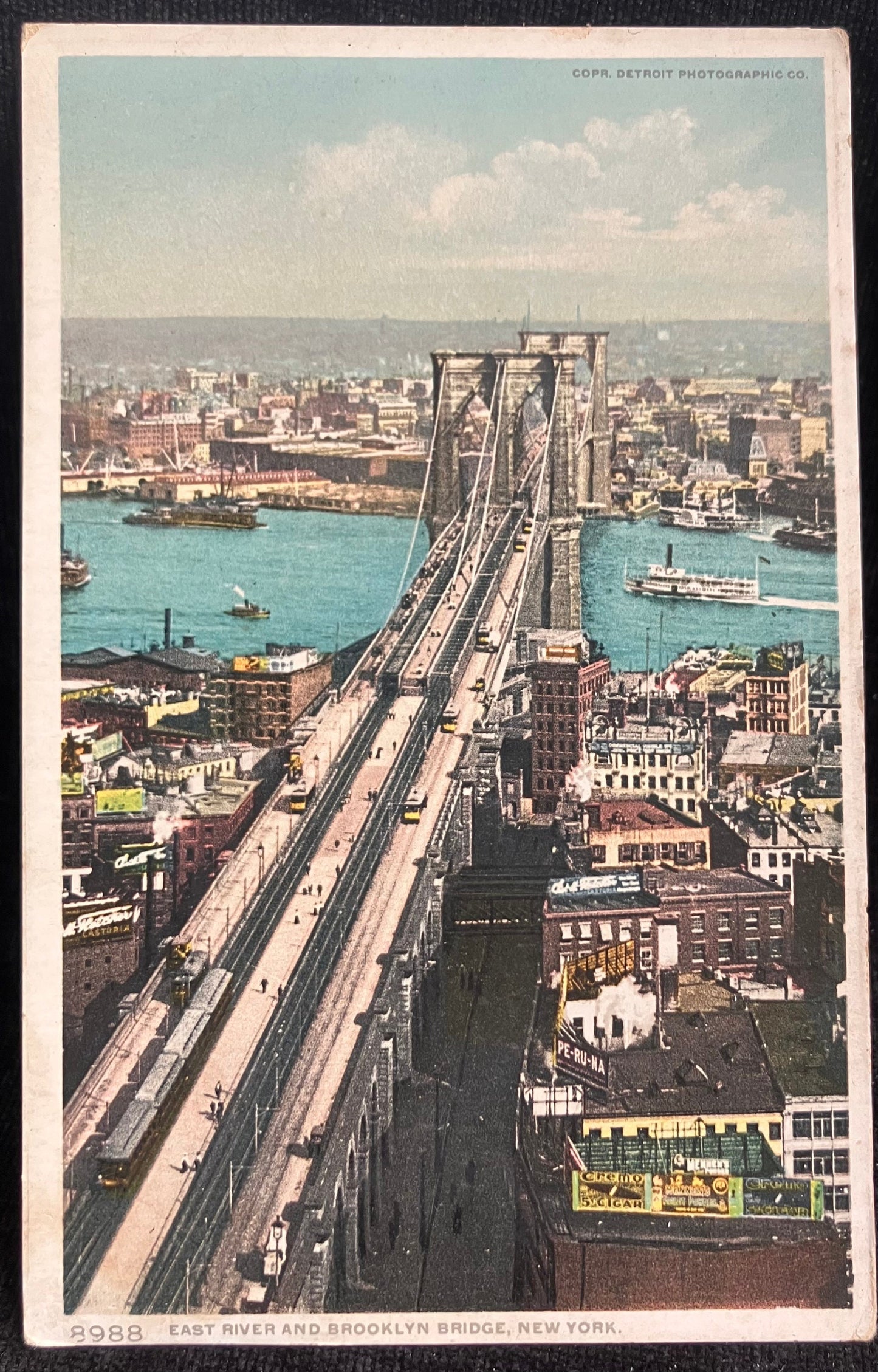East River and Brooklyn Bridge, New York- Copr. Detroit Photographic Co. - Vintage Postcard