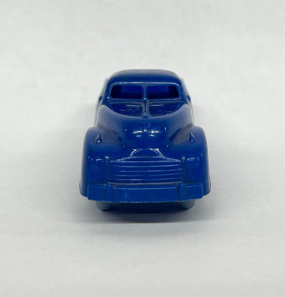 Renwal No. 149 Pick-up Truck - 3" Blue Hard Plastic- 1950s- Made in USA Plastic Truck original wheels which turn