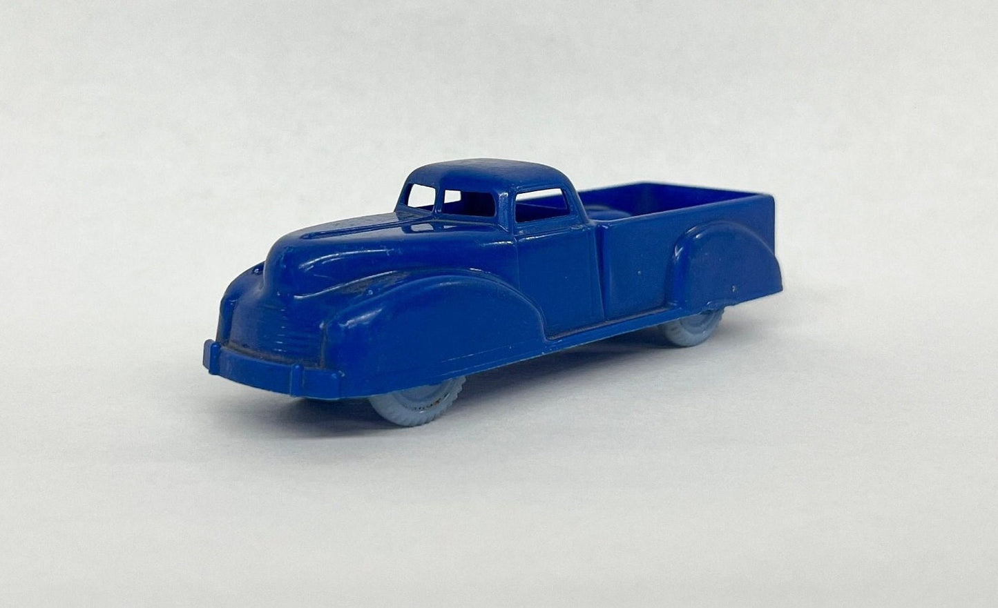 Renwal No. 149 Pick-up Truck - 3" Blue Hard Plastic- 1950s- Made in USA Plastic Truck original wheels which turn