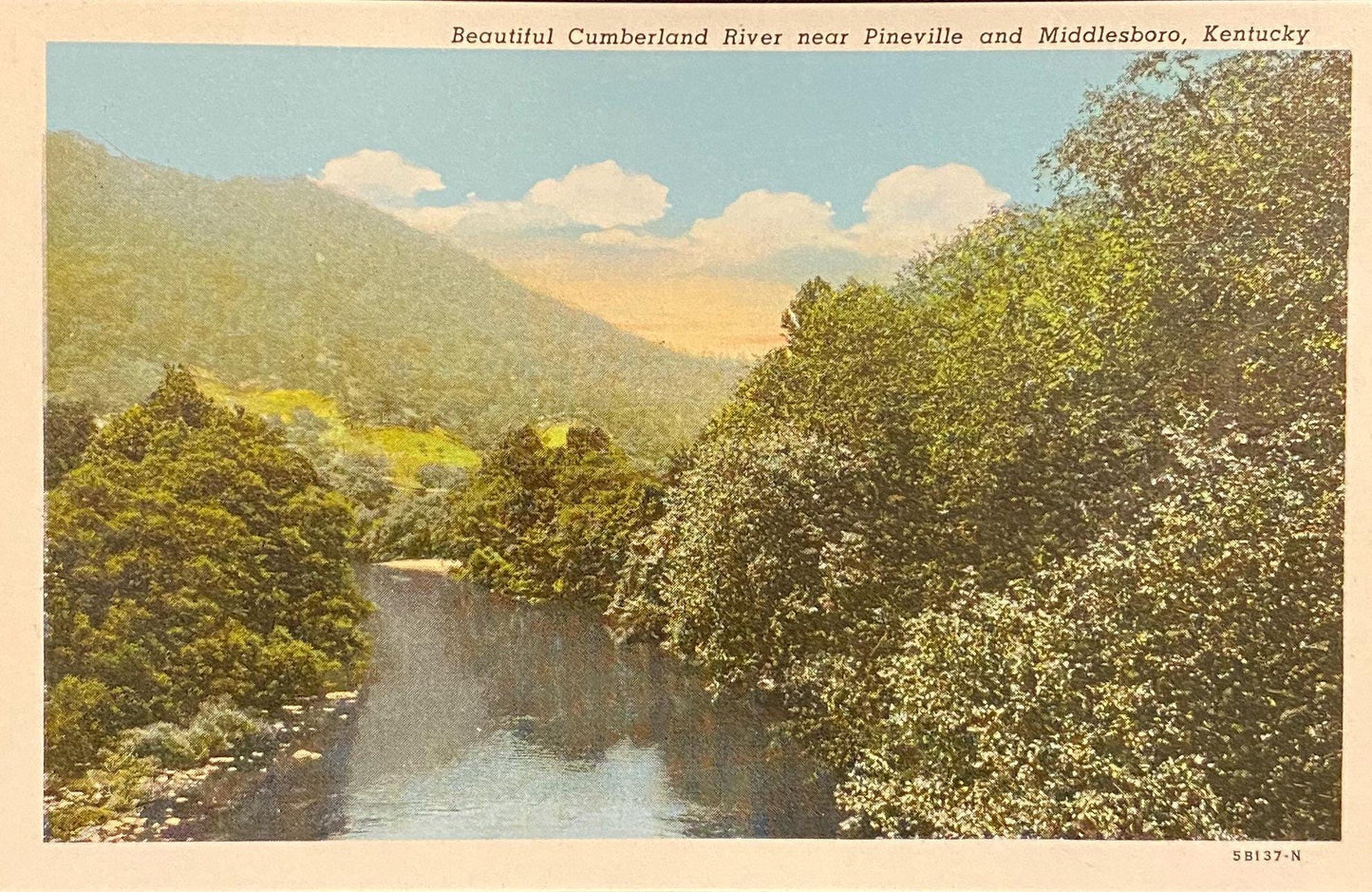 Beautiful Cumberland River near Pineville and Middlesboro, Kentucky - 1945 Linen Postcard