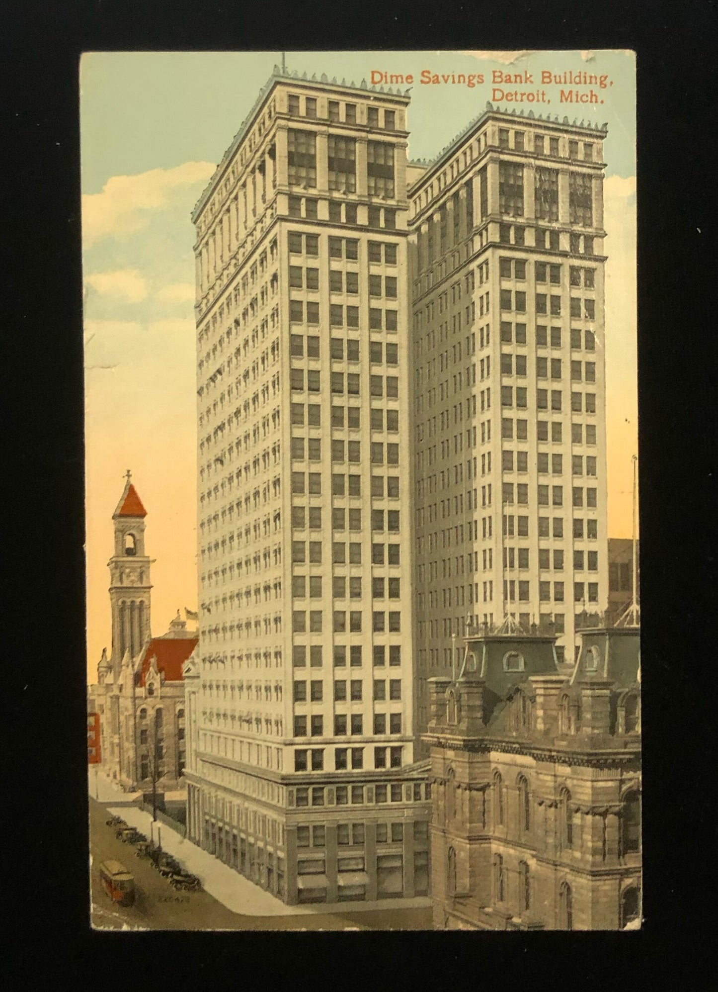 Dime Savings Bank Building, Detroit, Mich. Vintage Postcard