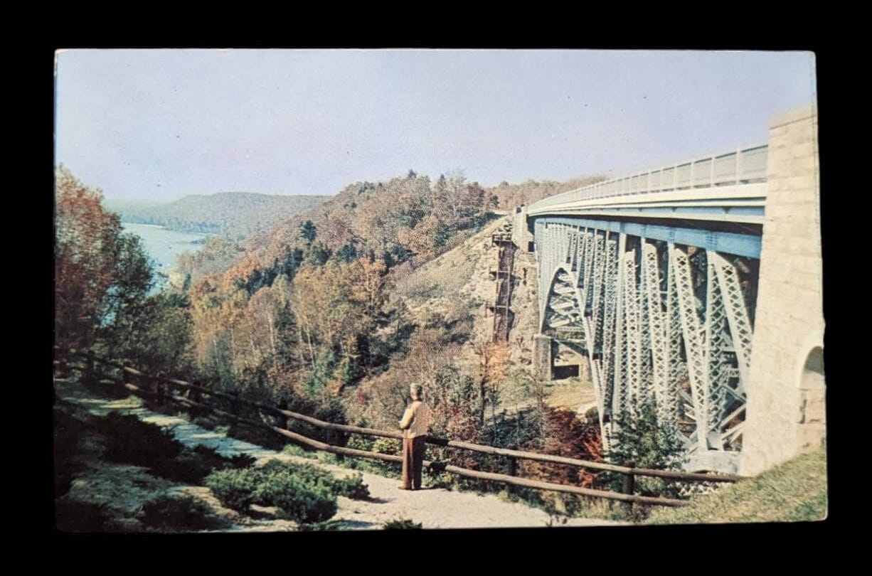 Cut River Bridge, Michigan - Vintage Postcard