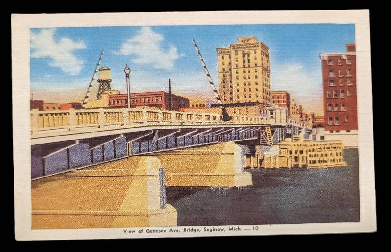 View of Genesee Ave. Bridge, Saginaw, Michigan - Vintage Postcard