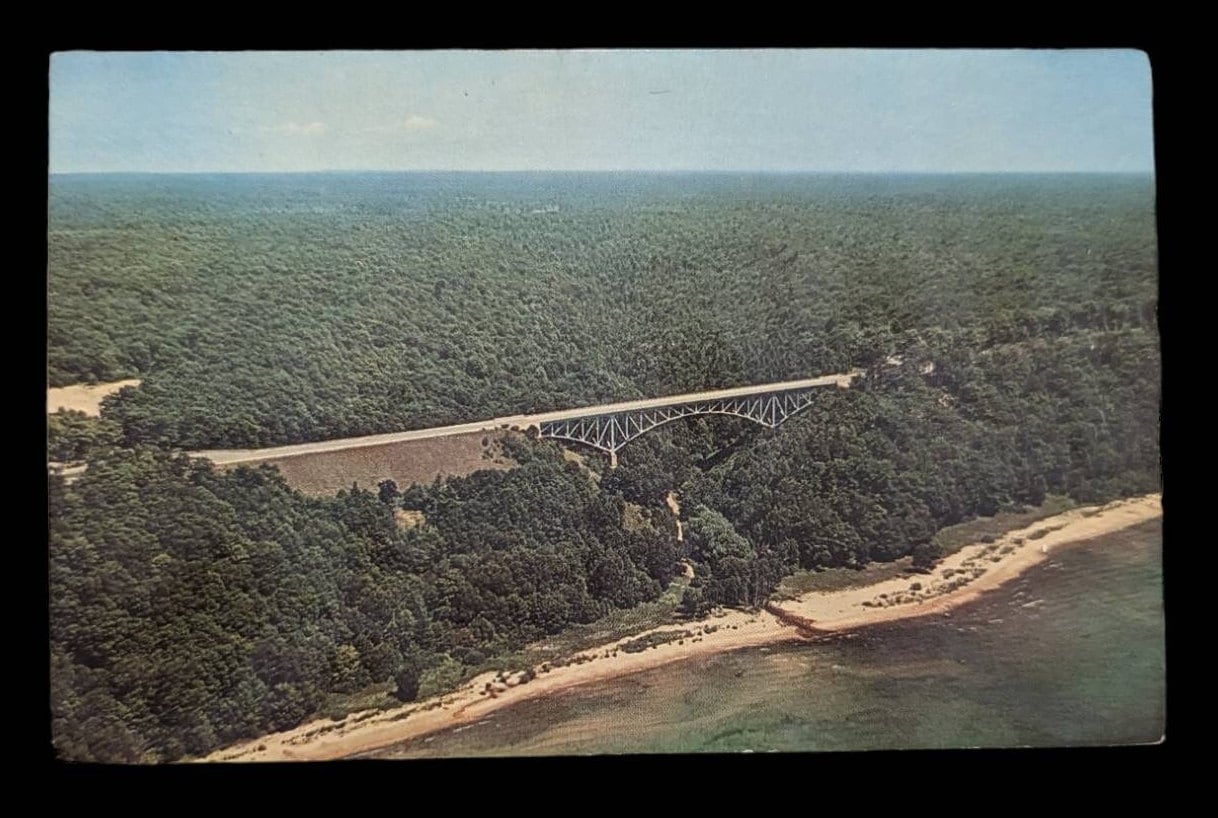 Cut River Bridge in Michigan Upper Peninsula - Vintage Postcard