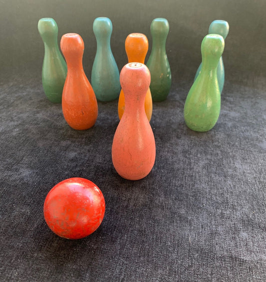 1938 Transogram Gold Medal Mini Wooden Color Bowling Pins And Ball Game